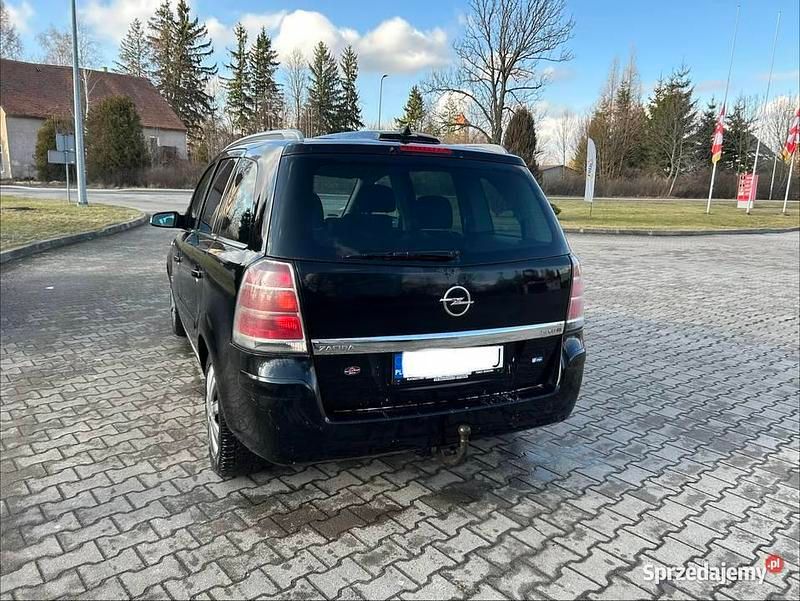 Używany Opel Zafira 2006 Minivan