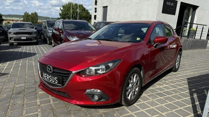 Bordowy (metalik) Używany 2016 Mazda 3 Hatchback | 45 500 zł (Dobra cena) - Obraz 1/4