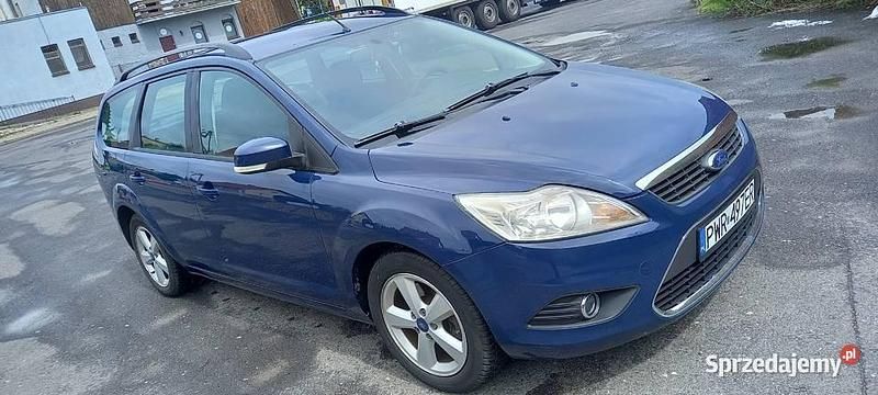 Niebieski Używany 2010 Ford Focus Kombi | 15 600 zł (Drogi) - Obraz 1/4