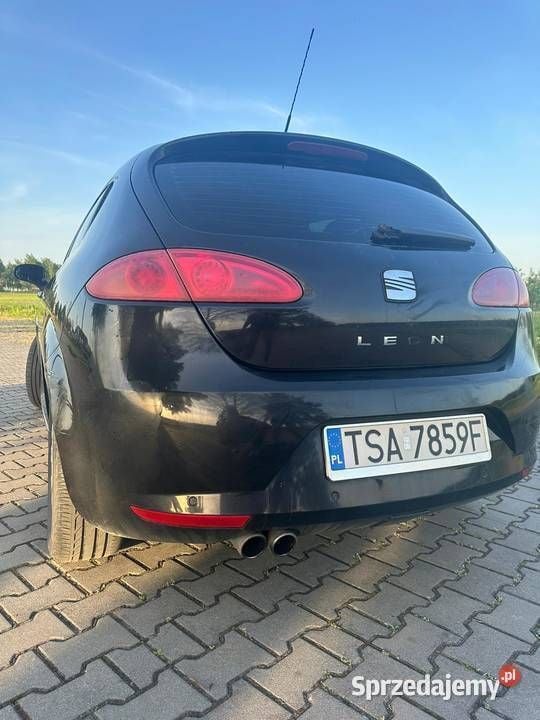 Czarny Używany 2005 Seat Leon Hatchback | 11 500 zł (Drogi) - Obraz 1/4