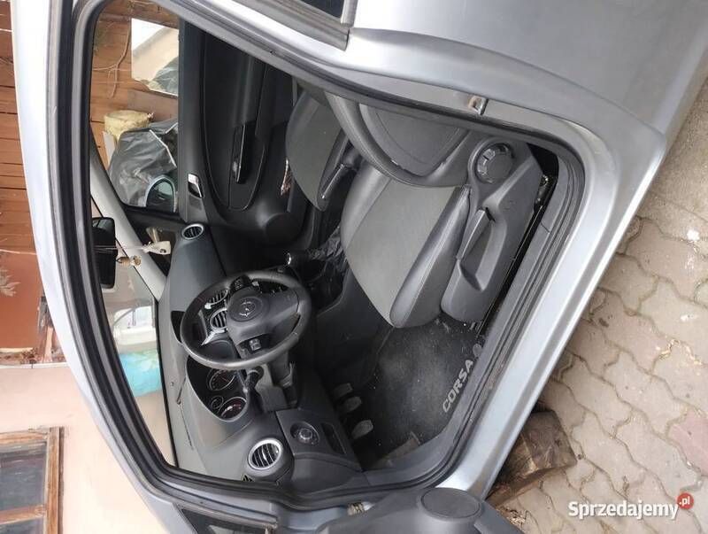 Srebrny Używany 2007 Opel Corsa Hatchback | 3000 zł - Obraz 1/4