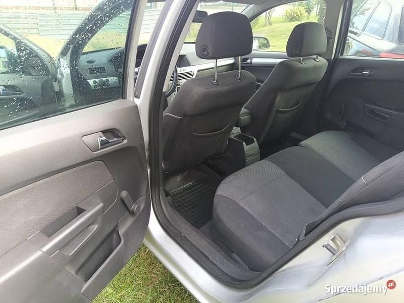 Używany Opel Astra 90 KM (66 kW) 2009