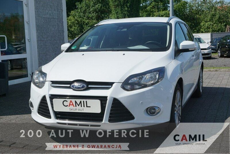 Biały Używany 2014 Ford Focus Kombi | 30 900 zł - Obraz 1/3