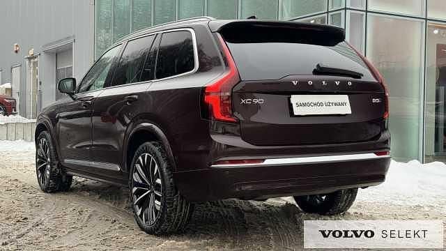 Używany Volvo XC90 250 KM (183 kW) 2025 Czerwony SUV
