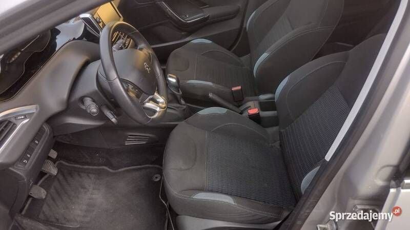 Używany Peugeot 208 Allure 82 KM (60 kW) 2015 Hatchback