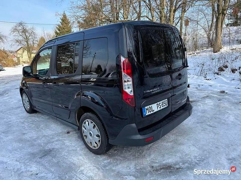 Używany Ford Tourneo Connect 2016 Czarny Minivan