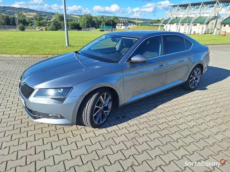 Używany 2018 Skoda Superb Ambition | 74 700 zł (Uczciwa cena) - Obraz 1/4