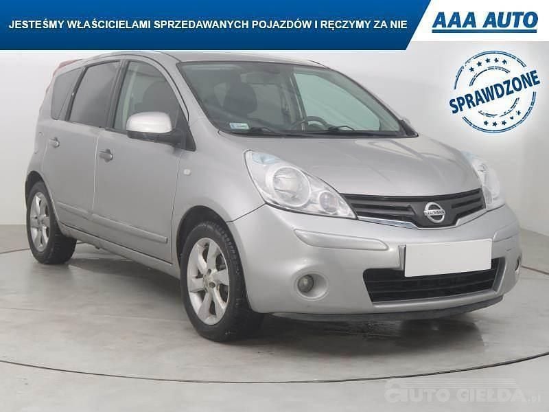 Używany Nissan Note 2010 Srebrny Hatchback
