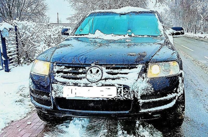 Czarny Używany 2005 VW Touareg SUV | 21 000 zł (Uczciwa cena) - Obraz 1/4