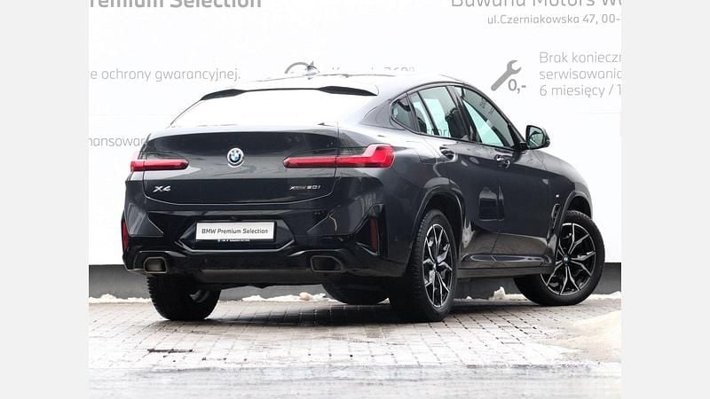 Używany BMW X4 Shadowline 184 KM (135 kW) 2023 Szary sophisto z brylantowym połyskiem metalizowany SUV