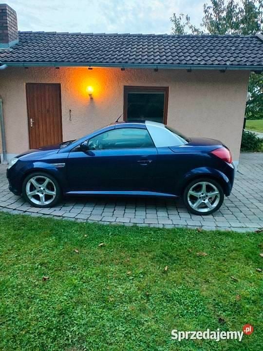 Używany Opel Tigra Eco 2005 Niebieski Kabriolet