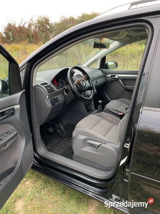 Używany VW Touran 140 KM (102 kW) 2006 Czarny Minivan