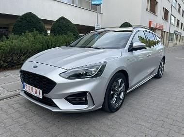 Srebrny (metalik) Używany 2020 Ford Focus ST-Line Kombi | 52 999 zł (Uczciwa cena) - Obraz 1/4