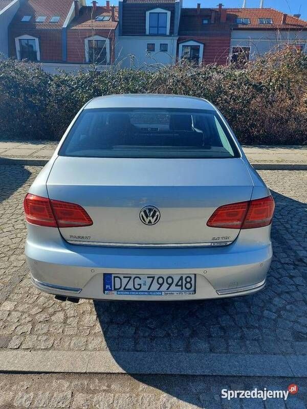 Srebrny Używany 2013 VW Passat Sedan/Limuzyna | 26 500 zł (Uczciwa cena) - Obraz 1/4
