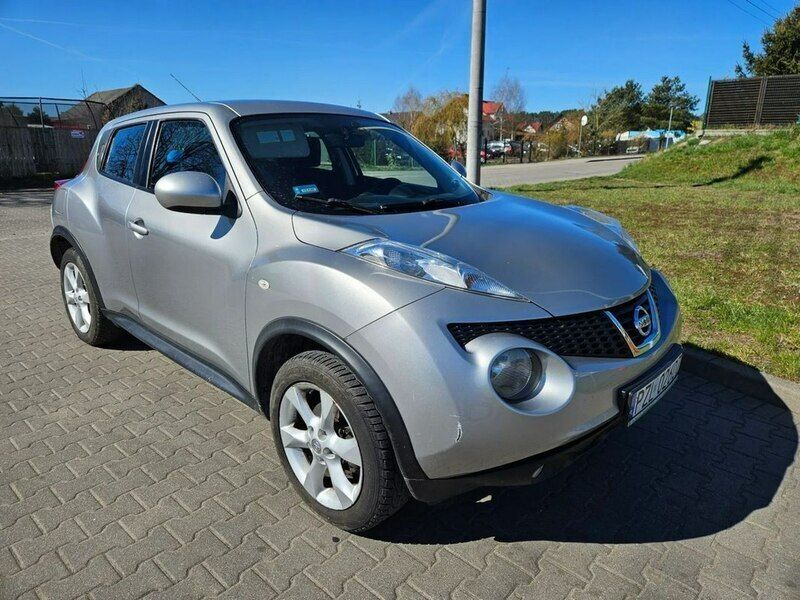 Używany Nissan Juke 94 KM (69 kW) 2012 Srebrny (metalik) SUV