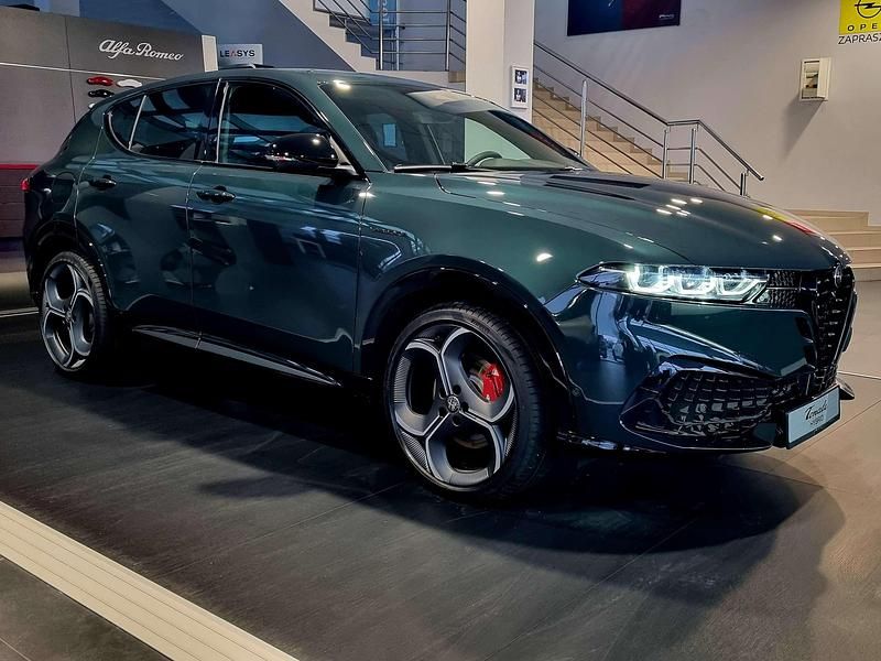 Nowe Alfa Romeo Tonale Veloce 175 KM (128 kW) 2025 Zielony  verde monza SUV
