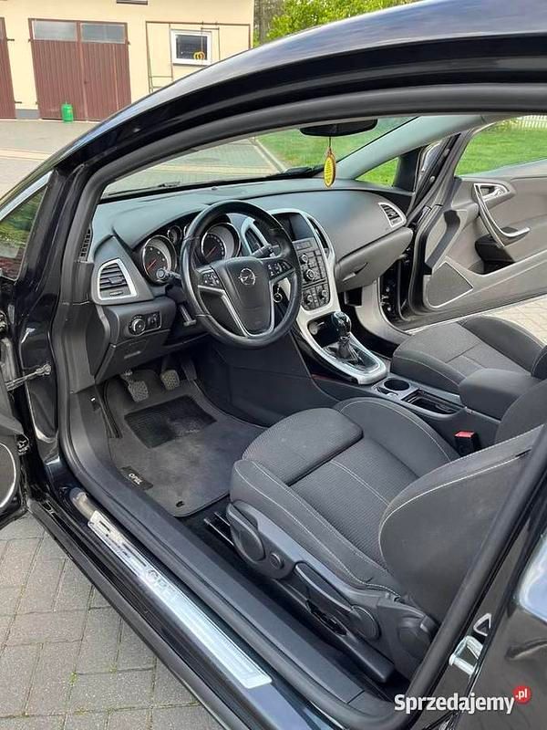 Używany Opel Astra GTC 2012