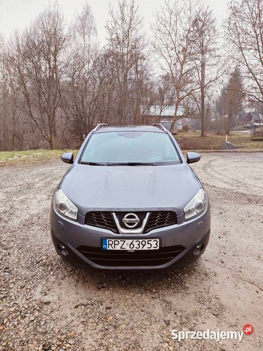 Srebrny Używany 2010 Nissan Qashqai +2 SUV | 38 500 zł (Drogi) - Obraz 1/4