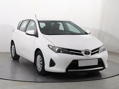 Biały Używany 2014 Toyota Auris Hatchback | 24 999 zł (Uczciwa cena) - Obraz 1/4