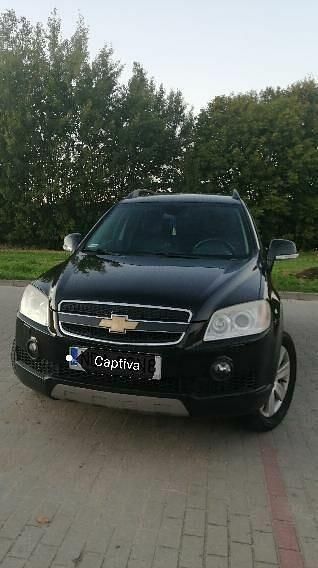 Czarny Używany 2007 Chevrolet Captiva SUV | 24 000 zł (Drogi) - Obraz 1/4