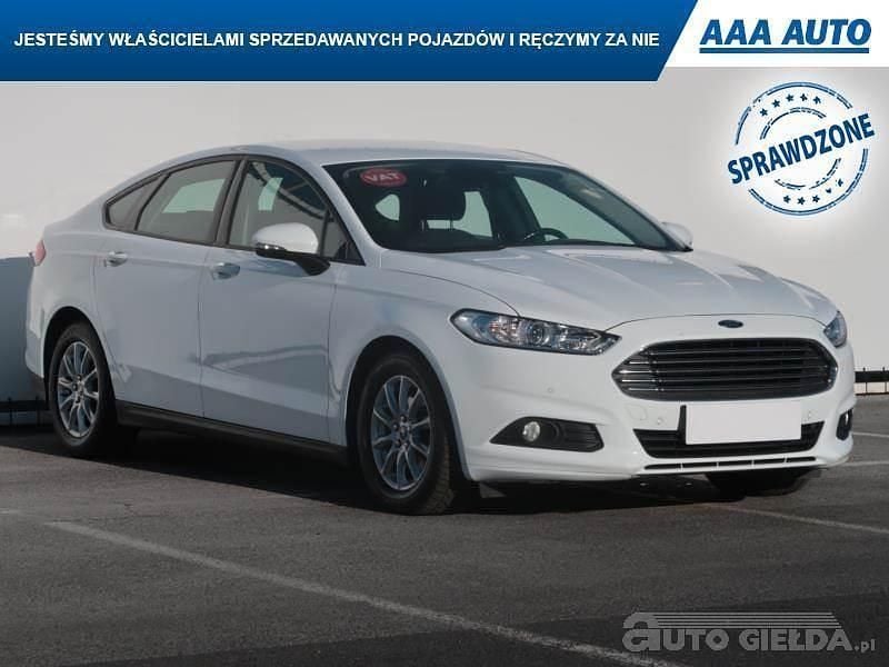 Używany Ford Mondeo 2018 Biały