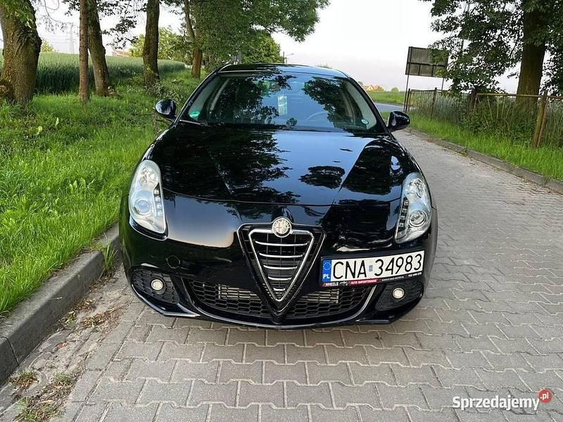 Czarny Używany 2012 Alfa Romeo Giulietta Hatchback | 19 900 zł (Uczciwa cena) - Obraz 1/4