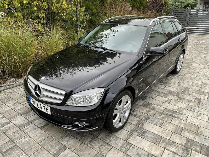 Czarny Używany 2008 Mercedes C180 Kombi | 28 900 zł (Uczciwa cena) - Obraz 1/4