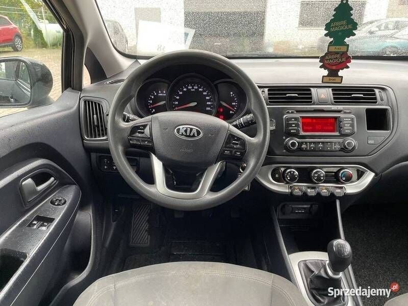 Używany Kia Rio 2013 Czarny Hatchback