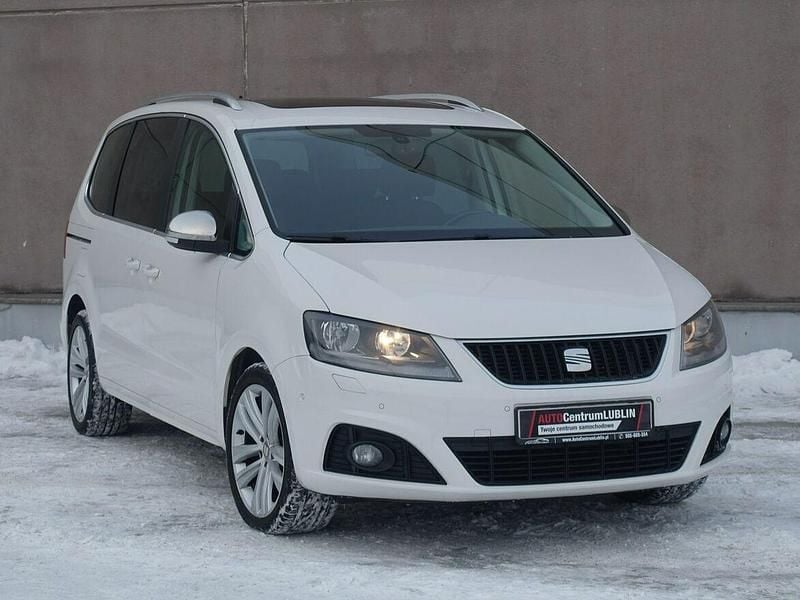 Biały Używany 2013 Seat Alhambra Minivan | 44 900 zł (Dobra cena) - Obraz 1/4