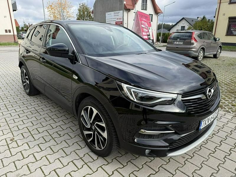 Używany Opel Grandland X 120 KM (88 kW) 2017 Czarny (metalik) SUV