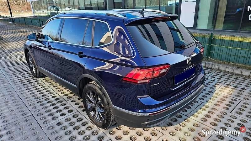 Używany VW Tiguan 150 KM (110 kW) 2023 Niebieski SUV