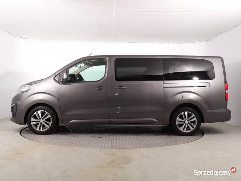 Używany Peugeot Traveller 2017 Szary Minivan