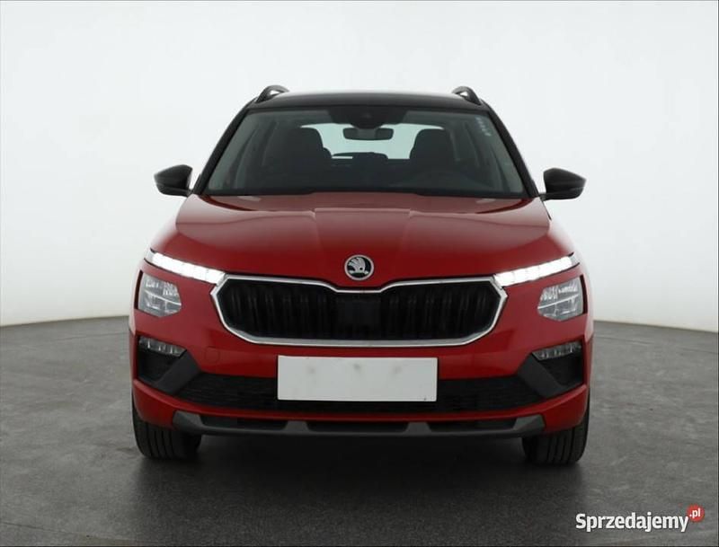 Czerwony Używany 2024 Skoda Kamiq SUV | 97 999 zł (Dość drogi) - Obraz 1/4