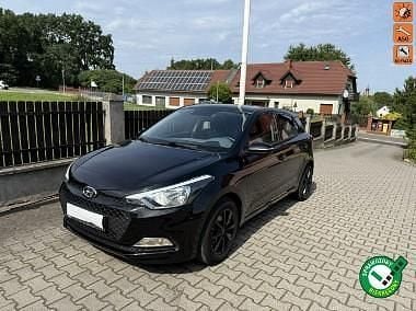 Czarny Używany 2017 Hyundai i20 Hatchback | 33 999 zł (Uczciwa cena) - Obraz 1/4