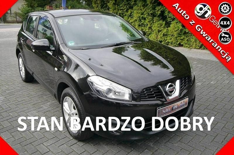 Czarny Używany 2012 Nissan Qashqai SUV | 33 900 zł (Dobra cena) - Obraz 1/4