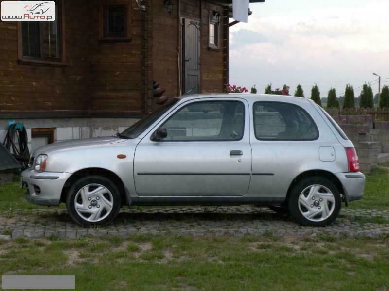 Używany Nissan Micra 82 KM (60 kW) 2001 Srebrny (metalik) Hatchback