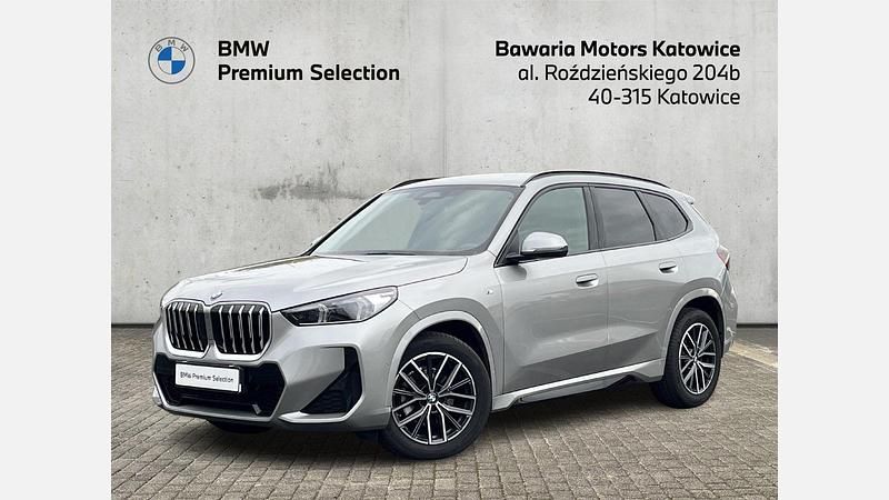 Srebrny space metalizowany Używany 2025 BMW X1 Luxury Line SUV | 189 900 zł (Dość drogi) - Obraz 1/3