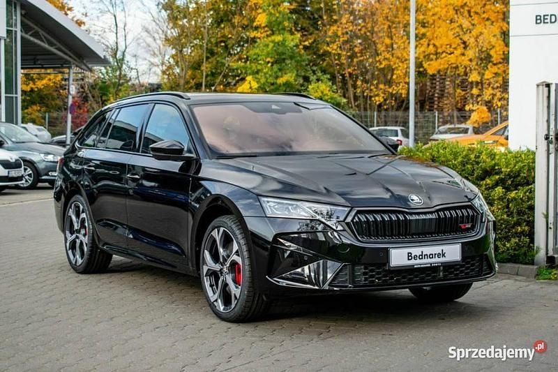 Nowe Skoda Octavia RS 2026 Czarny Kombi