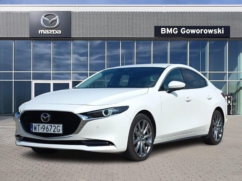 Snowflake white pearl Używany 2024 Mazda 3 Sedan/Limuzyna | 135 900 zł - Obraz 1/4