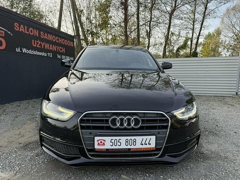 Używany Audi A4 S-Line 177 KM (130 kW) 2012 Czarny (metalik) Kombi