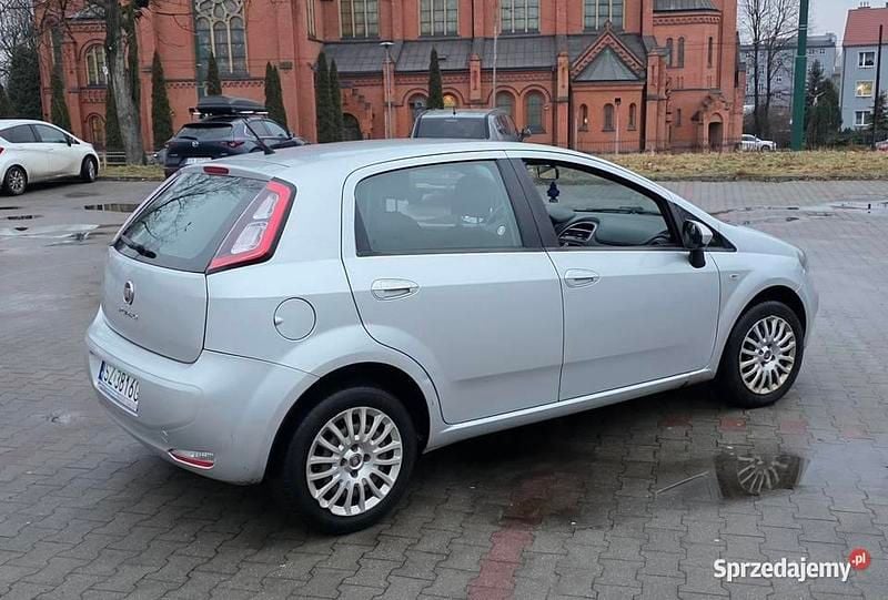 Używany Fiat Grande Punto 2013 Srebrny Hatchback