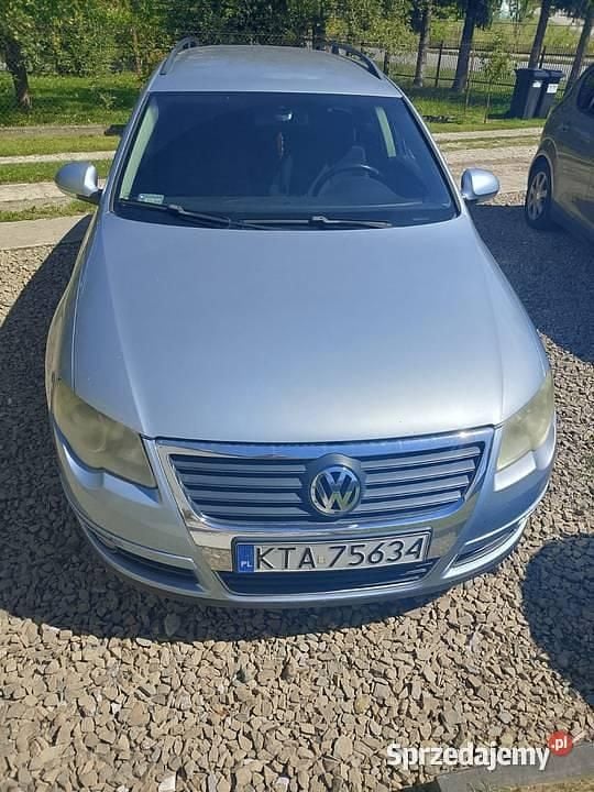 Niebieski Używany 2005 VW Passat Kombi | 5200 zł (Dobra cena) - Obraz 1/4
