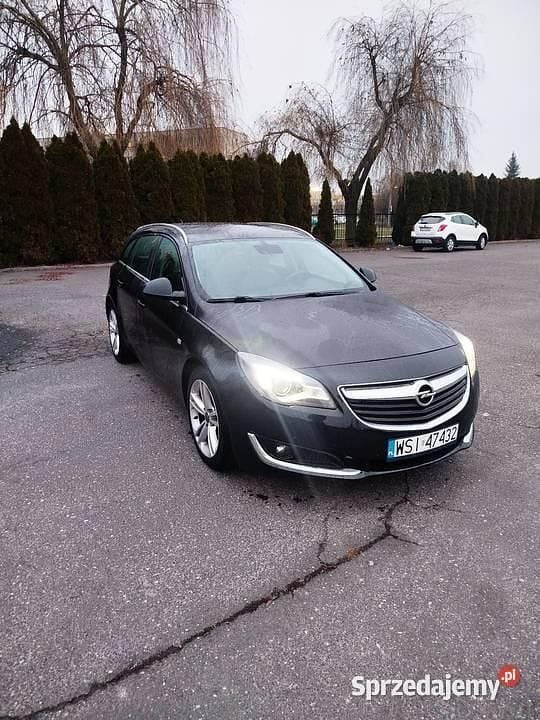 Używany Opel Insignia 2015 Czarny Kombi