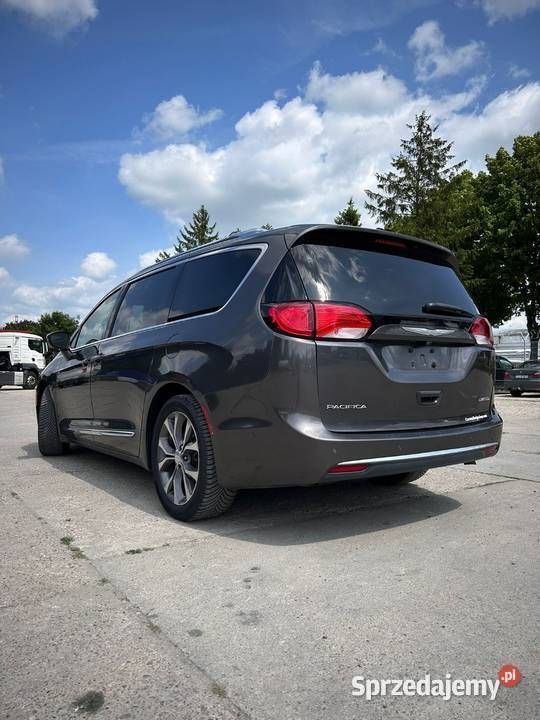 Używany 2017 Chrysler Pacifica Limited SUV | 66 500 zł (Dobra cena) - Obraz 1/4