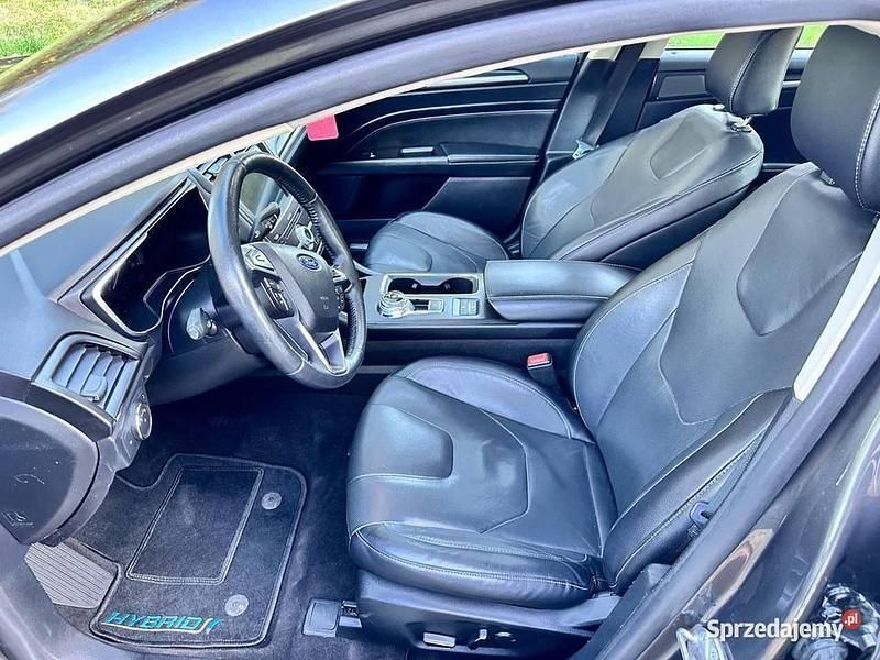 Szary Używany 2020 Ford Fusion Sedan/Limuzyna | 85 000 zł - Obraz 1/4