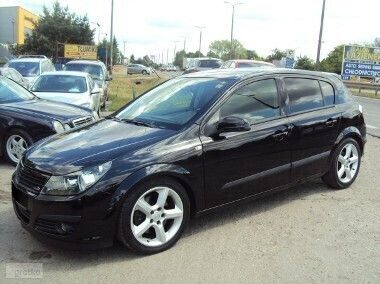 Czarny Używany 2004 Opel Astra Cosmo Hatchback | 15 800 zł - Obraz 1/4