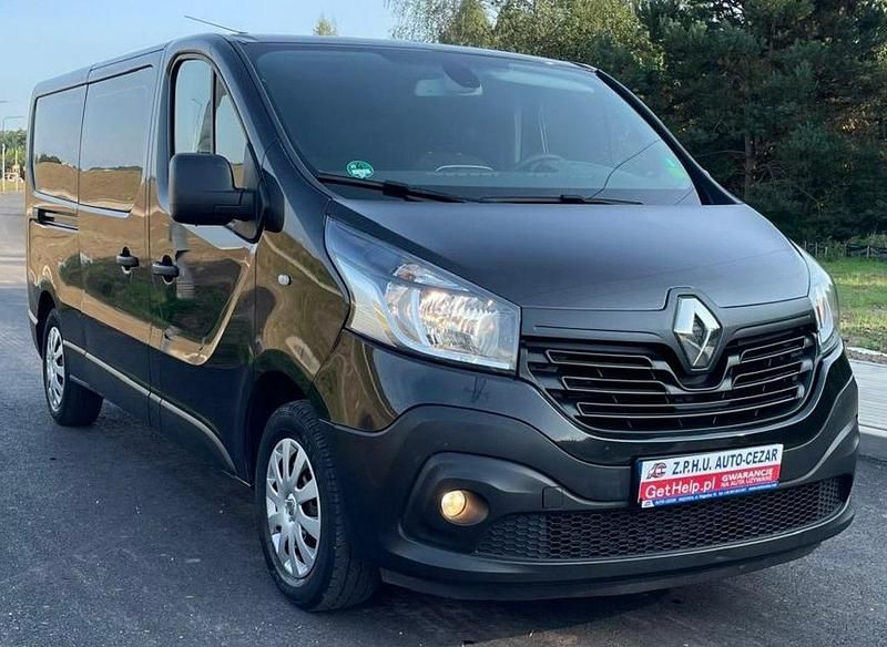 Używany Renault Trafic 125 KM (91 kW) 2017 Brązowy Minivan