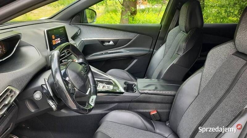 Używany Peugeot 3008 GT-line 130 KM (95 kW) 2018 Szary SUV