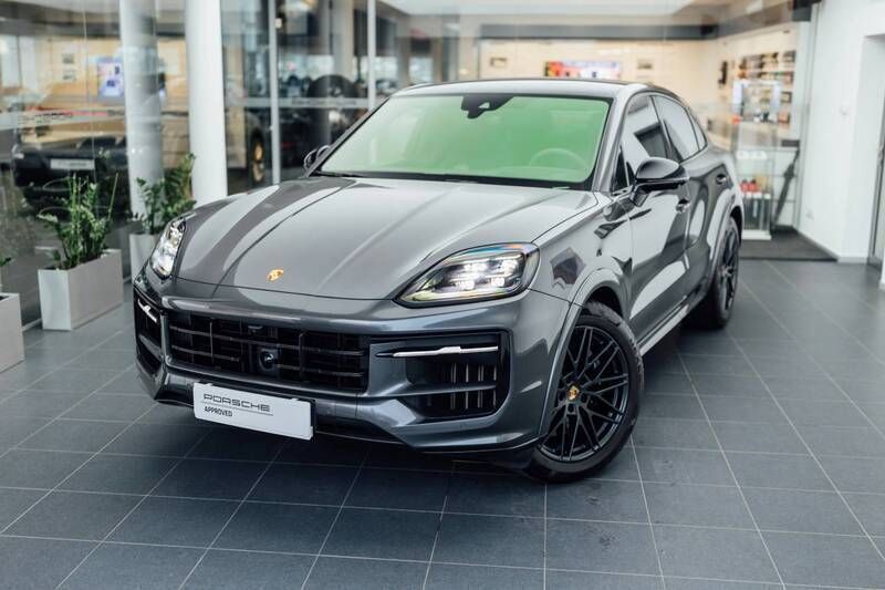 Quarzite grey metallic Używany 2023 Porsche Cayenne S SUV | 699 900 zł - Obraz 1/4