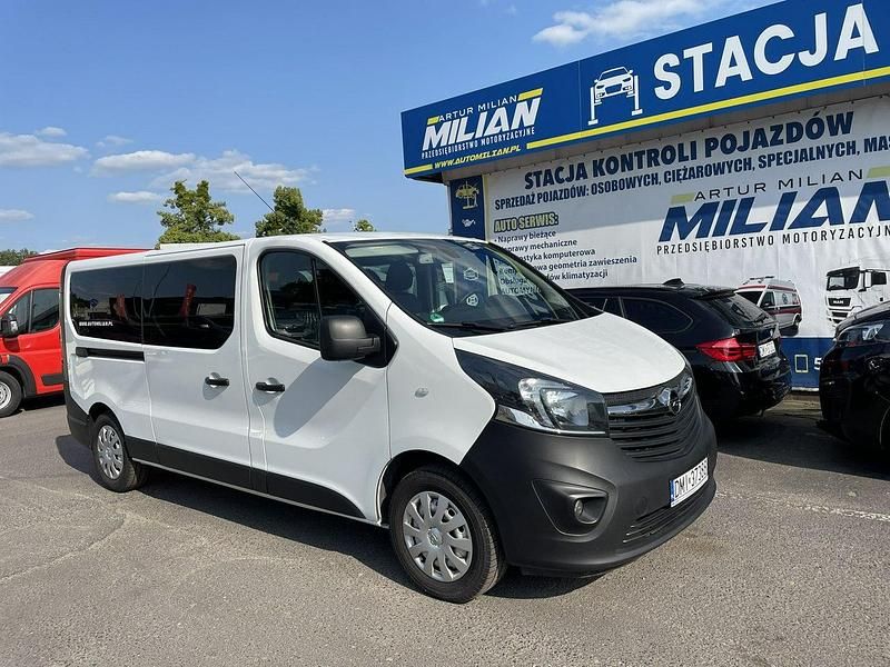 Biały Używany 2019 Opel Vivaro Van | 79 000 zł (Drogi) - Obraz 1/4